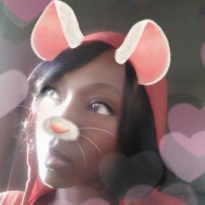 Meet your Posher, Ebony